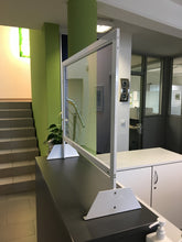 Laden Sie das Bild in den Galerie-Viewer, Hygieneschutz / Tröpfchenschutz für Theken, Kassenbereiche und Schreibtische